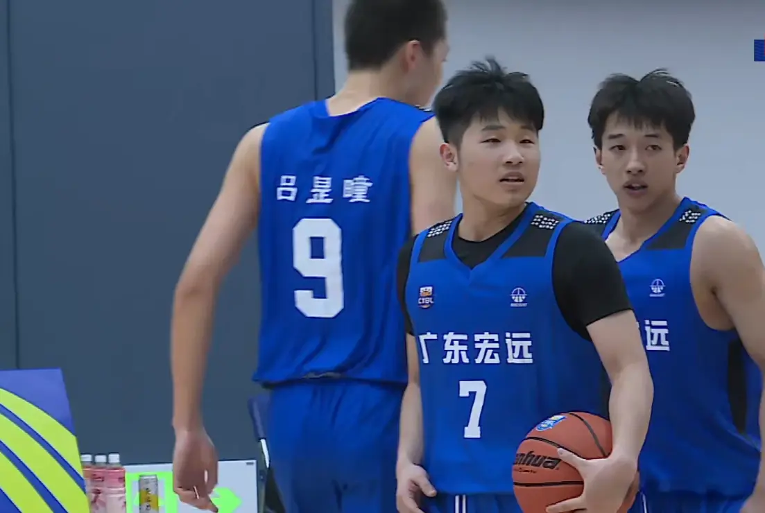 看杨溢的发, 是可以碾压, 打了